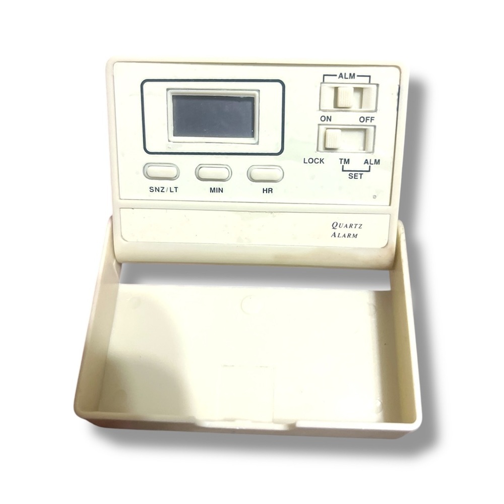 Vintage! Mini Digital Quartz Alarm
